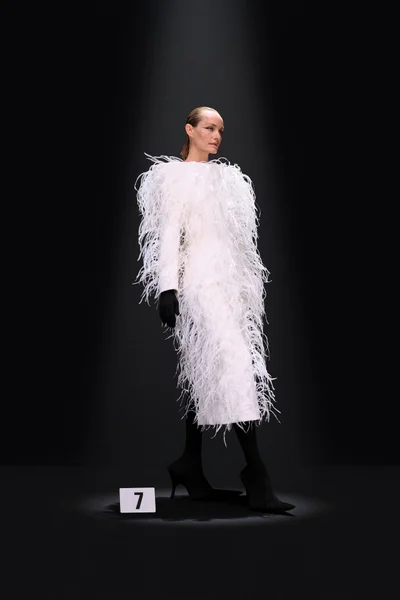 Look 7